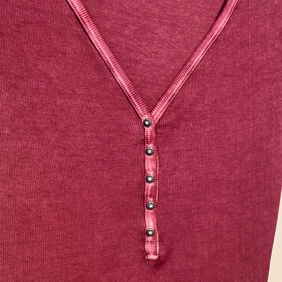 GUESS  Women's Perfect Henley, Sz L, Pink / Mauve Color, Ribbed, NWOT - Picture 3 of 8